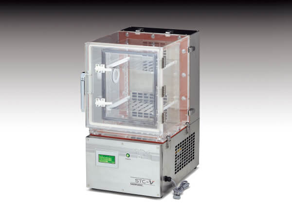 恒温恒湿器STC-Vの画像